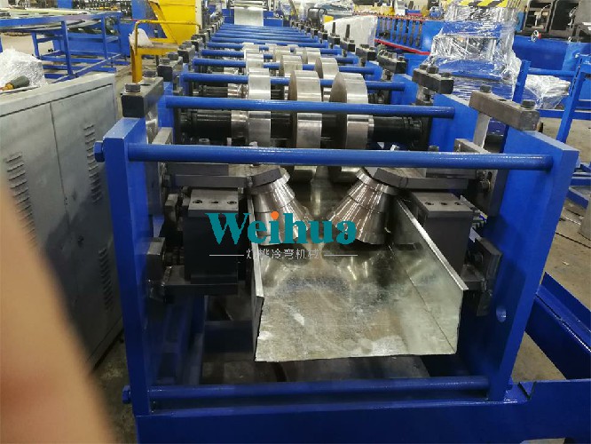 多媒體信息箱成型流水線(xiàn)